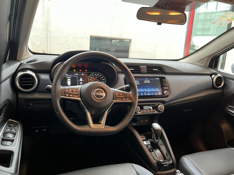Nissan VERSA 1.6 16V FLEX EXCLUSIVE XTRONIC 2024/2025 DRSUL SEMINOVOS CAXIAS DO SUL – LAJEADO – SANTA CRUZ DO SUL / Carros no Vale
