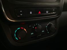 Renault KWID 1.0 12V SCE FLEX ZEN MANUAL 2023/2024 DRSUL SEMINOVOS CAXIAS DO SUL – LAJEADO – SANTA CRUZ DO SUL / Carros no Vale