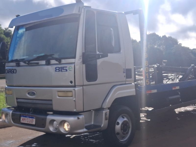 Ford Cargo 815 E Turbo 2p Chassi 2010/2010 CAMINHÕES & CAMIONETAS PASSO FUNDO / Carros no Vale