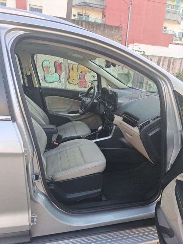 Ford ECOSPORT 2.0 DIRECT FLEX TITANIUM AUTOMÁTICO 2018/2019 CAMINHÕES & CAMIONETAS PASSO FUNDO / Carros no Vale