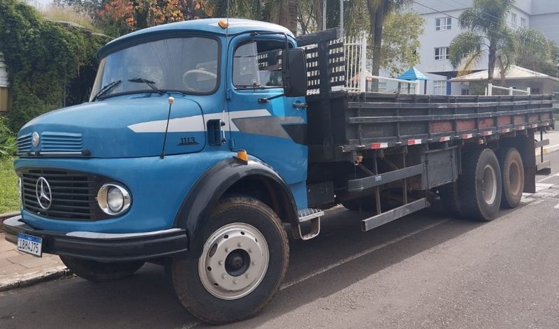 Mercedes-Benz 1113 MB 1113 6×2 Graneleiro 1973/1973 CAMINHÕES & CAMIONETAS PASSO FUNDO / Carros no Vale