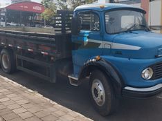Mercedes-Benz 1113 MB 1113 6×2 Graneleiro 1973/1973 CAMINHÕES & CAMIONETAS PASSO FUNDO / Carros no Vale