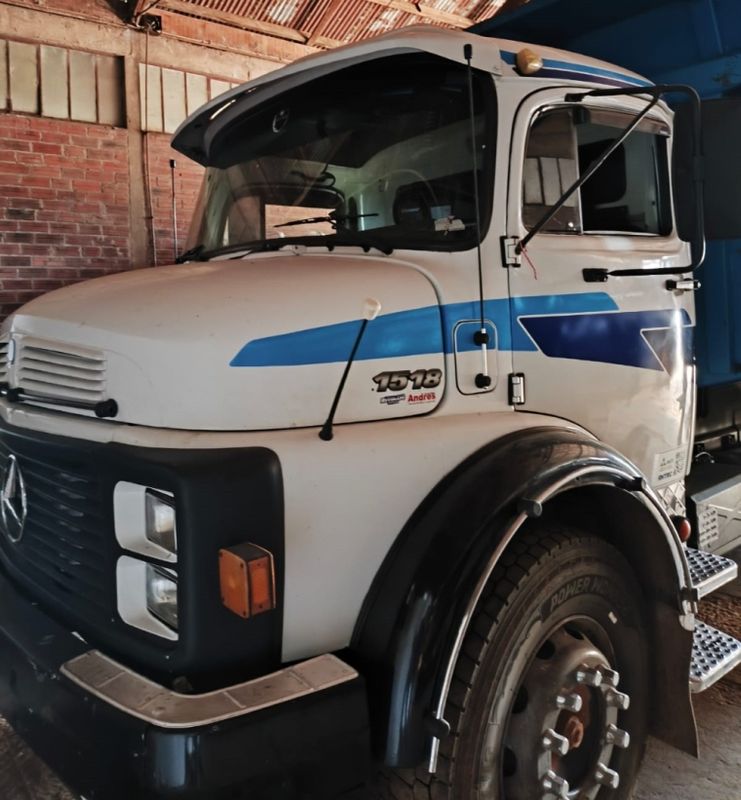 Mercedes-Benz 1518 L-1513 3-Eixos Caçamba 19 M3 1988/1988 CAMINHÕES & CAMIONETAS PASSO FUNDO / Carros no Vale
