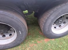 Mercedes-Benz Atego 2426 6×2 Baú 2014/2014 CAMINHÕES & CAMIONETAS PASSO FUNDO / Carros no Vale
