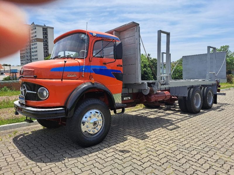 Mercedes-Benz L-2213 3-Eixos 6×4 1975/1975 CAMINHÕES & CAMIONETAS PASSO FUNDO / Carros no Vale