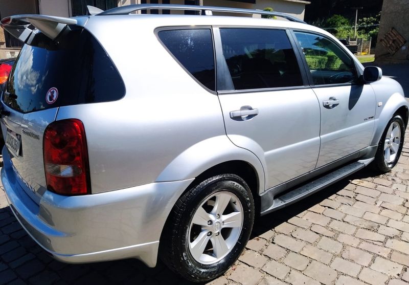 Ssangyong REXTON 2.7 I5 XDI DIESEL RX270 4WD AUTOMÁTICO 2008/2008 CAMINHÕES & CAMIONETAS PASSO FUNDO / Carros no Vale