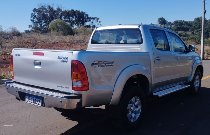Toyota HILUX 3.0 SRV 4X4 CD 16V TURBO INTERCOOLER DIESEL 4P AUTOMÁTICO 2008/2008 CAMINHÕES & CAMIONETAS PASSO FUNDO / Carros no Vale