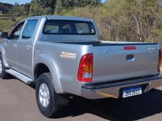 Toyota HILUX 3.0 SRV 4X4 CD 16V TURBO INTERCOOLER DIESEL 4P AUTOMÁTICO 2008/2008 CAMINHÕES & CAMIONETAS PASSO FUNDO / Carros no Vale