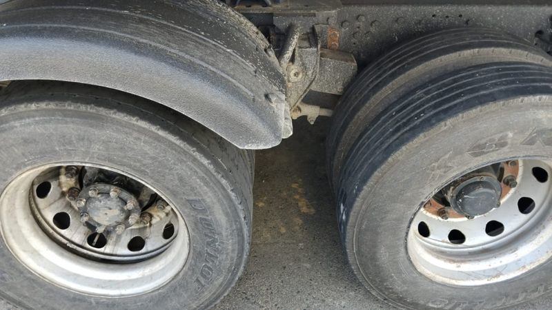 Volkswagen 25-360 Constel 6×2 Tractor (E5) + Guerra 2024 2019/2020 CAMINHÕES & CAMIONETAS PASSO FUNDO / Carros no Vale