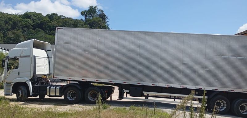 Volkswagen 25-360 Constel 6×2 Tractor (E5) + Guerra 2024 2019/2020 CAMINHÕES & CAMIONETAS PASSO FUNDO / Carros no Vale