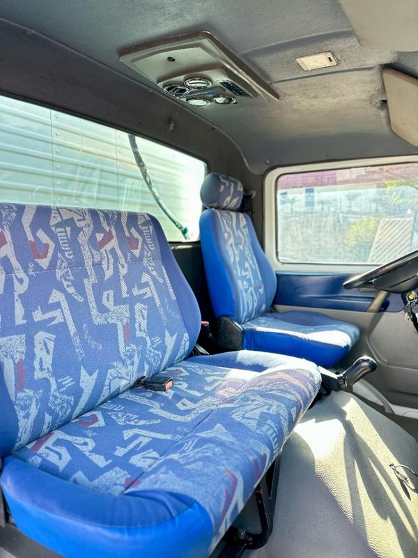 Volkswagen 8120 VW 8-120 Euro3 Worker Baú C Rampa 2005/2005 CAMINHÕES & CAMIONETAS PASSO FUNDO / Carros no Vale