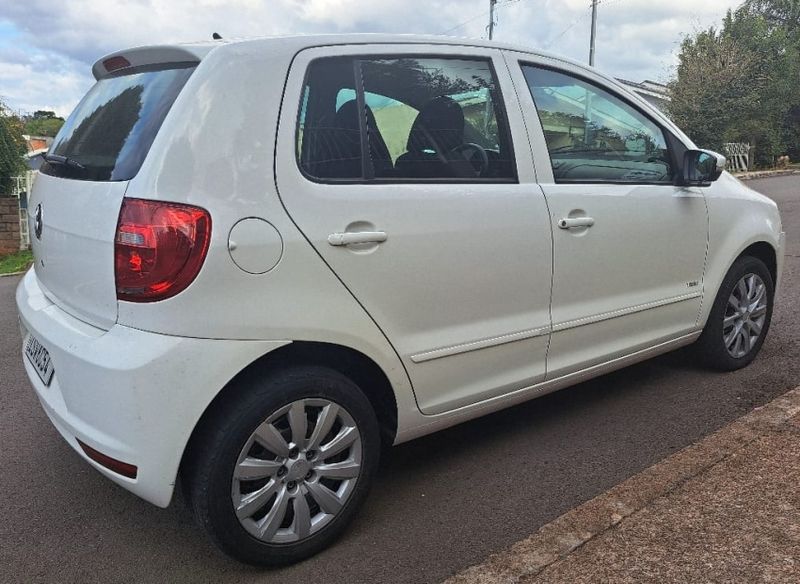Volkswagen FOX 1.0 MI 8V FLEX 4P MANUAL 2012/2012 CAMINHÕES & CAMIONETAS PASSO FUNDO / Carros no Vale