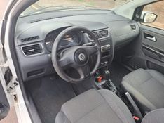 Volkswagen FOX 1.0 MI 8V FLEX 4P MANUAL 2012/2012 CAMINHÕES & CAMIONETAS PASSO FUNDO / Carros no Vale