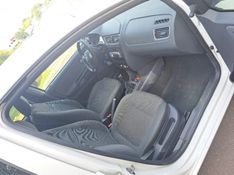 Volkswagen FOX 1.0 MI 8V FLEX 4P MANUAL 2012/2012 CAMINHÕES & CAMIONETAS PASSO FUNDO / Carros no Vale