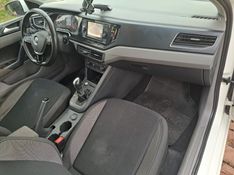 Volkswagen VIRTUS 1.0 200 TSI COMFORTLINE AUTOMÁTICO 2018/2018 CAMINHÕES & CAMIONETAS PASSO FUNDO / Carros no Vale