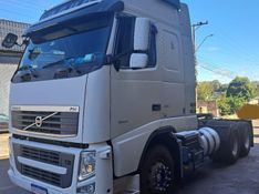 Volvo FH 460 FH-460 6×2 2p (E5) 2013/2013 CAMINHÕES & CAMIONETAS PASSO FUNDO / Carros no Vale