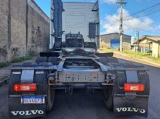 Volvo FH 460 FH-460 6×2 2p (E5) 2013/2013 CAMINHÕES & CAMIONETAS PASSO FUNDO / Carros no Vale