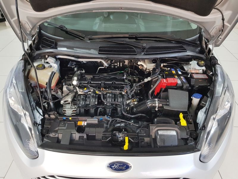 Ford FIESTA 1.6 SE HATCH 16V FLEX 4P POWERSHIFT 2017/2017 ADVANT AUTOMÓVEIS CAXIAS DO SUL / Carros no Vale