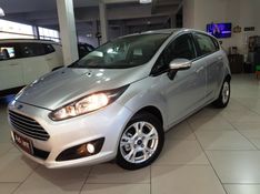 Ford FIESTA 1.6 SE HATCH 16V FLEX 4P POWERSHIFT 2017/2017 ADVANT AUTOMÓVEIS CAXIAS DO SUL / Carros no Vale