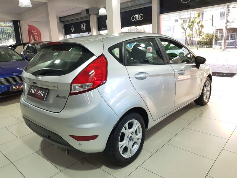 Ford FIESTA 1.6 SE HATCH 16V FLEX 4P POWERSHIFT 2017/2017 ADVANT AUTOMÓVEIS CAXIAS DO SUL / Carros no Vale