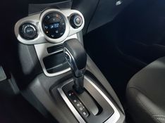 Ford FIESTA 1.6 SE HATCH 16V FLEX 4P POWERSHIFT 2017/2017 ADVANT AUTOMÓVEIS CAXIAS DO SUL / Carros no Vale