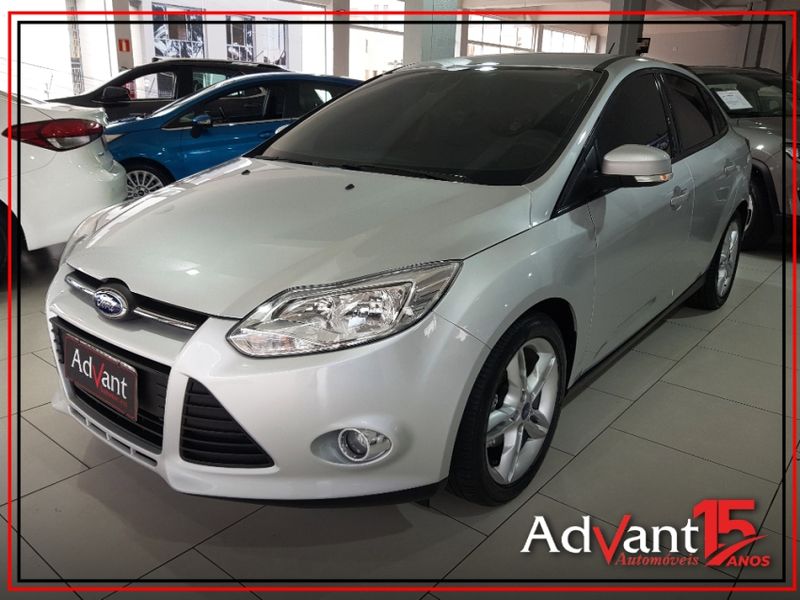 Ford FOCUS 2.0 SE PLUS SEDAN 16V FLEX 4P POWERSHIFT 2013/2014 ADVANT AUTOMÓVEIS CAXIAS DO SUL / Carros no Vale