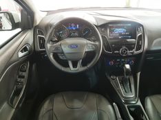 Ford FOCUS 2.0 TITANIUM 16V FLEX 4P POWERSHIFT 2016/2016 ADVANT AUTOMÓVEIS CAXIAS DO SUL / Carros no Vale