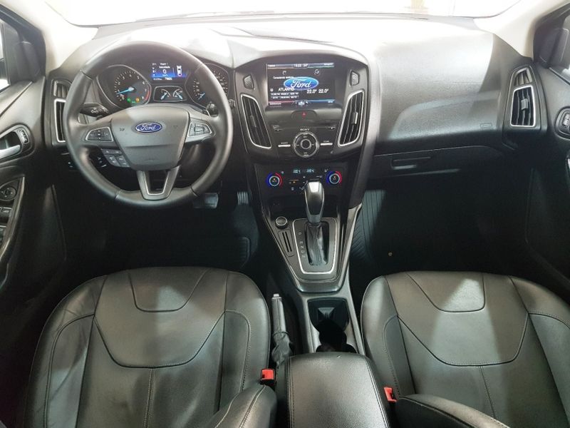 Ford FOCUS 2.0 TITANIUM 16V FLEX 4P POWERSHIFT 2016/2016 ADVANT AUTOMÓVEIS CAXIAS DO SUL / Carros no Vale