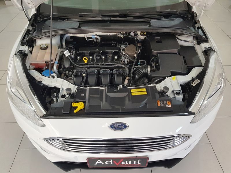 Ford FOCUS 2.0 TITANIUM 16V FLEX 4P POWERSHIFT 2016/2016 ADVANT AUTOMÓVEIS CAXIAS DO SUL / Carros no Vale