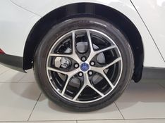 Ford FOCUS 2.0 TITANIUM 16V FLEX 4P POWERSHIFT 2016/2016 ADVANT AUTOMÓVEIS CAXIAS DO SUL / Carros no Vale