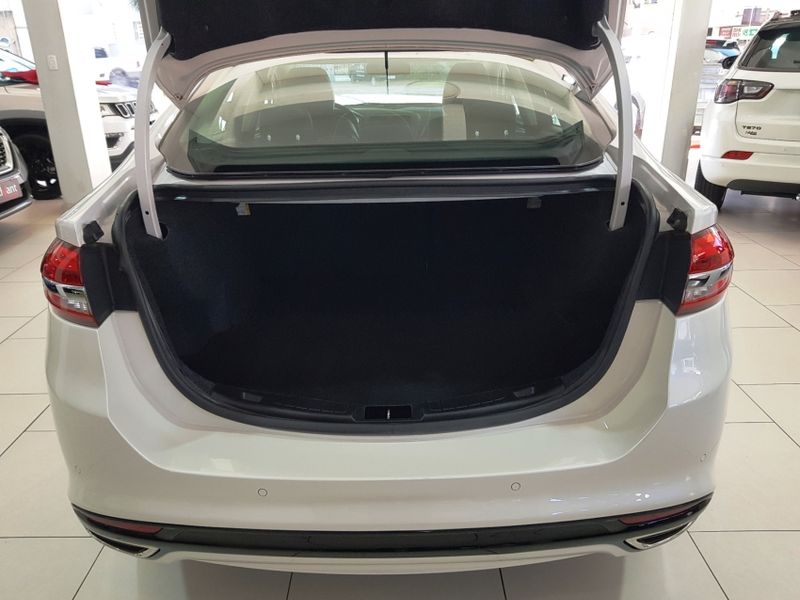 Ford FUSION 2.0 TITANIUM AWD 16V GASOLINA 4P AUTOMÁTICO 2018/2018 ADVANT AUTOMÓVEIS CAXIAS DO SUL / Carros no Vale