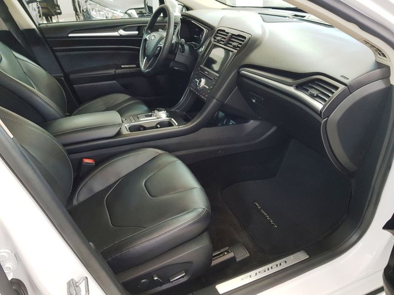 Ford FUSION 2.0 TITANIUM AWD 16V GASOLINA 4P AUTOMÁTICO 2018/2018 ADVANT AUTOMÓVEIS CAXIAS DO SUL / Carros no Vale