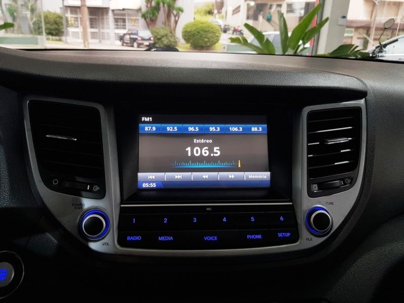 Hyundai TUCSON 1.6 16V T-GDI GASOLINA GLS ECOSHIFT 2017/2018 ADVANT AUTOMÓVEIS CAXIAS DO SUL / Carros no Vale