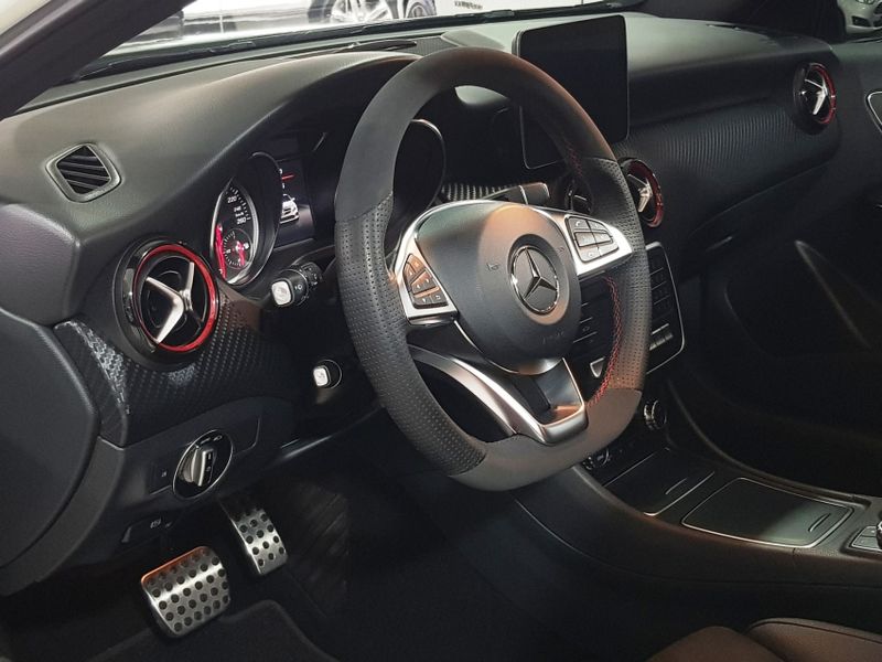 Mercedes-Benz A 250 2.0 CGI GASOLINA SPORT 7G-DCT 2018/2018 ADVANT AUTOMÓVEIS CAXIAS DO SUL / Carros no Vale