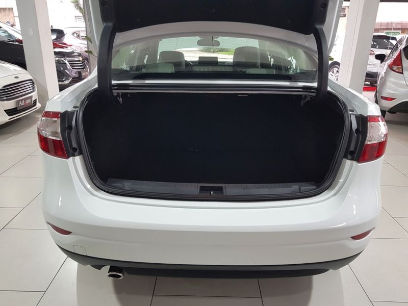 Renault FLUENCE 2.0 PRIVILÉGE 16V FLEX 4P AUTOMÁTICO 2012/2013 ADVANT AUTOMÓVEIS CAXIAS DO SUL / Carros no Vale