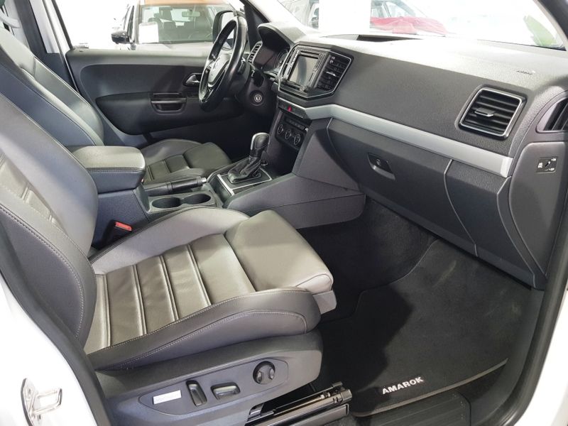 Volkswagen AMAROK 3.0 V6 TDI DIESEL HIGHLINE CD 4MOTION AUTOMÁTICO 2021/2022 ADVANT AUTOMÓVEIS CAXIAS DO SUL / Carros no Vale