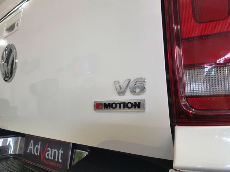 Volkswagen AMAROK 3.0 V6 TDI DIESEL HIGHLINE CD 4MOTION AUTOMÁTICO 2021/2022 ADVANT AUTOMÓVEIS CAXIAS DO SUL / Carros no Vale