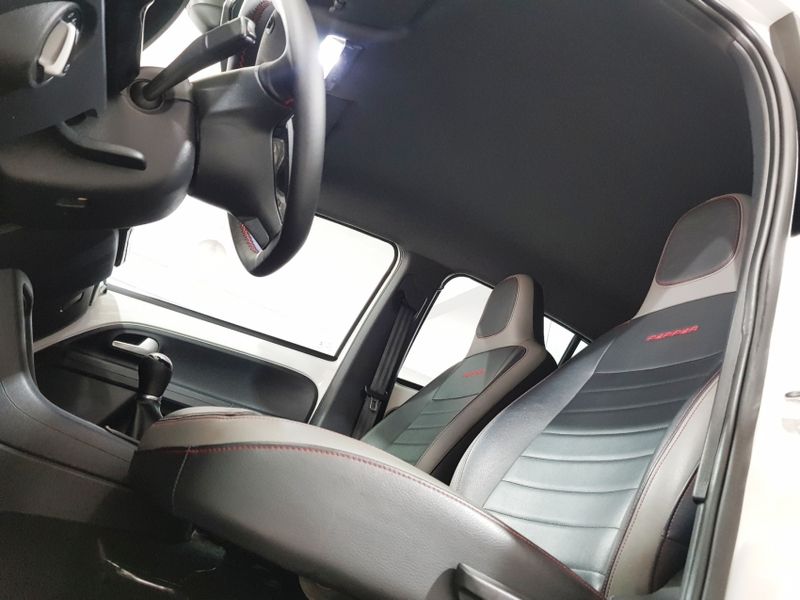 Volkswagen UP 1.0 TSI PEPPER 12V FLEX 4P MANUAL 2019/2019 ADVANT AUTOMÓVEIS CAXIAS DO SUL / Carros no Vale