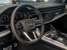 Audi Q7 3.0 55 TFSI GASOLINA PERFORMANCE BLACK QUATTRO TIPTRONIC 2023/2023 CARRO DEZ NOVO HAMBURGO / Carros no Vale