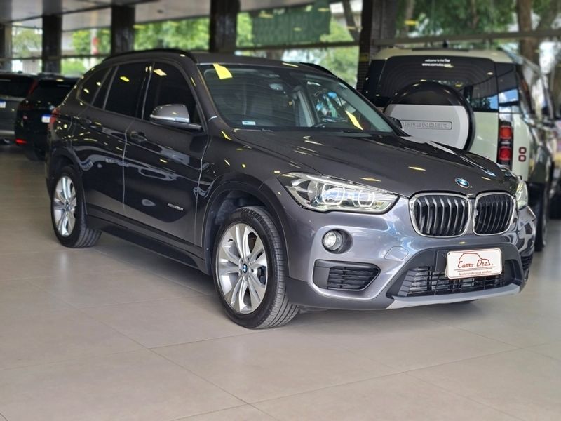 BMW X1 2.0 16V TURBO ACTIVEFLEX SDRIVE20I 4P AUTOMÁTICO 2016/2016 CARRO DEZ NOVO HAMBURGO / Carros no Vale