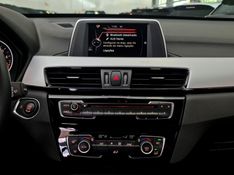 BMW X1 2.0 16V TURBO ACTIVEFLEX SDRIVE20I 4P AUTOMÁTICO 2016/2016 CARRO DEZ NOVO HAMBURGO / Carros no Vale