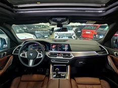 BMW X6 3.0 TWINPOWER GASOLINA XDRIVE40I M SPORT AUTOMÁTICO 2023/2023 CARRO DEZ NOVO HAMBURGO / Carros no Vale