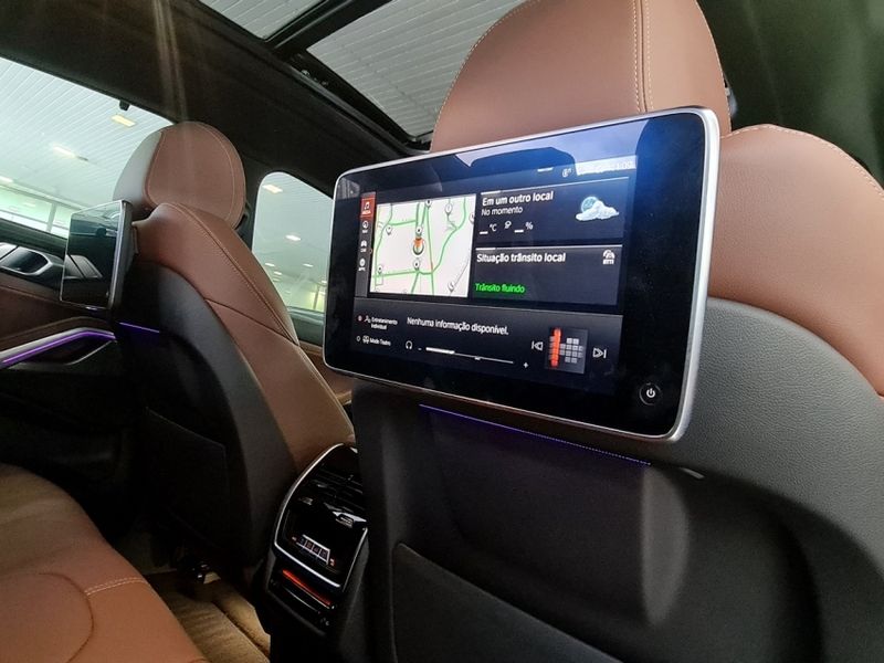 BMW X6 3.0 TWINPOWER GASOLINA XDRIVE40I M SPORT AUTOMÁTICO 2023/2023 CARRO DEZ NOVO HAMBURGO / Carros no Vale