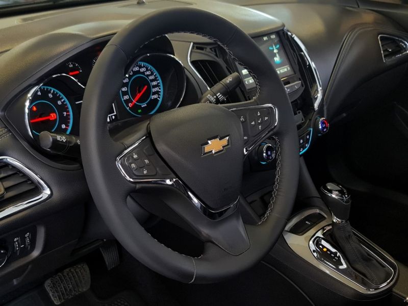 Chevrolet CRUZE 1.4 TURBO LT 16V FLEX 4P AUTOMÁTICO 2019/2019 CARRO DEZ NOVO HAMBURGO / Carros no Vale