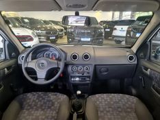 Chevrolet PRISMA 1.4 MPFI JOY 8V FLEX 4P MANUAL 2009/2010 CARRO DEZ NOVO HAMBURGO / Carros no Vale
