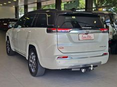 JEEP COMMANDER 1.3 T270 TURBO FLEX OVERLAND AT6 2023/2023 CARRO DEZ NOVO HAMBURGO / Carros no Vale