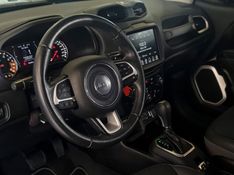 JEEP RENEGADE 1.8 16V FLEX LONGITUDE 4P AUTOMÁTICO 2019/2020 CARRO DEZ NOVO HAMBURGO / Carros no Vale