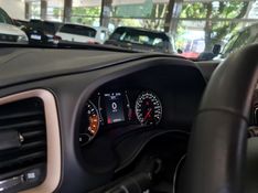 JEEP RENEGADE 1.8 16V FLEX SPORT 4P AUTOMÁTICO 2017/2018 CARRO DEZ NOVO HAMBURGO / Carros no Vale