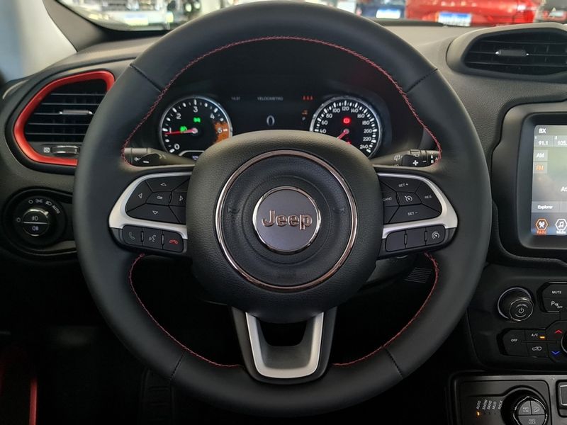 JEEP RENEGADE 2.0 16V TURBO DIESEL TRAILHAWK 4P 4X4 AUTOMÁTICO 2019/2019 CARRO DEZ NOVO HAMBURGO / Carros no Vale