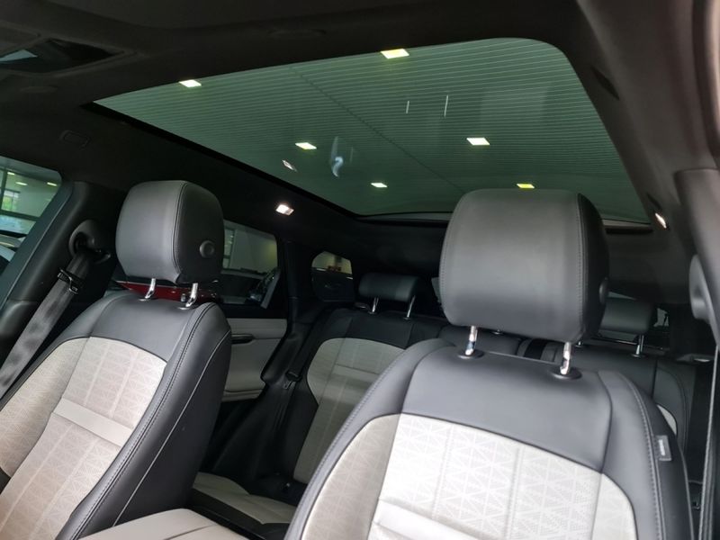 Land Rover RANGE ROVER EVOQUE 2.0 P250 FLEX R-DYNAMIC HSE AWD AUTOMÁTICO 2022/2023 CARRO DEZ NOVO HAMBURGO / Carros no Vale